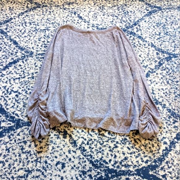 Lucky Brand scrunched sleeve shirt - Picture 2 of 6